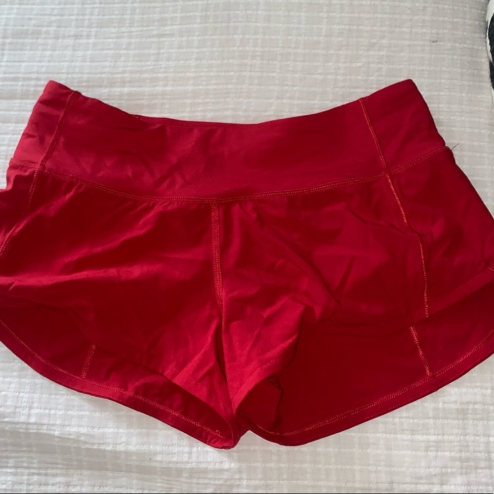 Lululemon Speed Up Shorts 2.5’